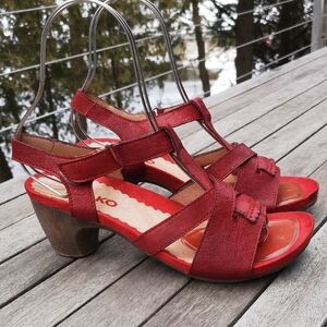 Brako red leather sandals